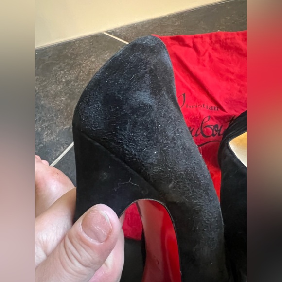 Authentic Christian Louboutin Greissimo Black Suede Peep Toe Heels Sz 40 (9–9.5) - Picture 9 of 11